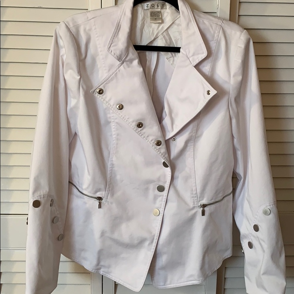 ZOEY White Jacket
